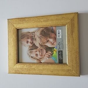 5 gold Picture frames